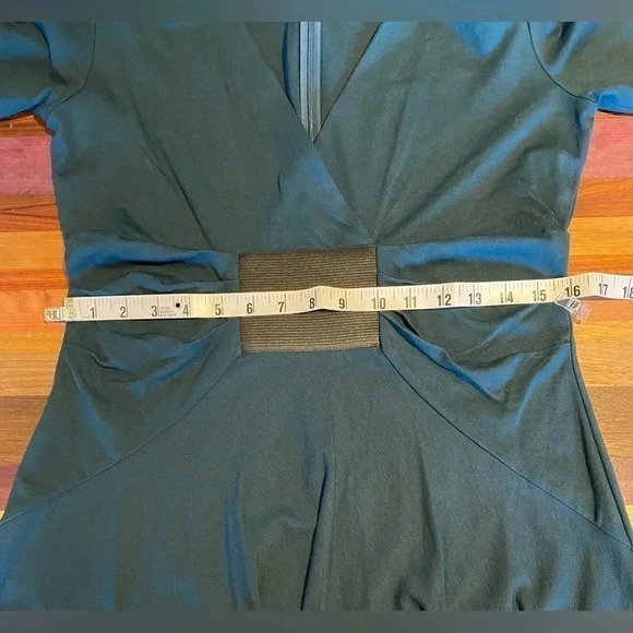 Armani Collezioni Green Knit Dress with Elastic Waist Gather, size 12 - Picture 10 of 10